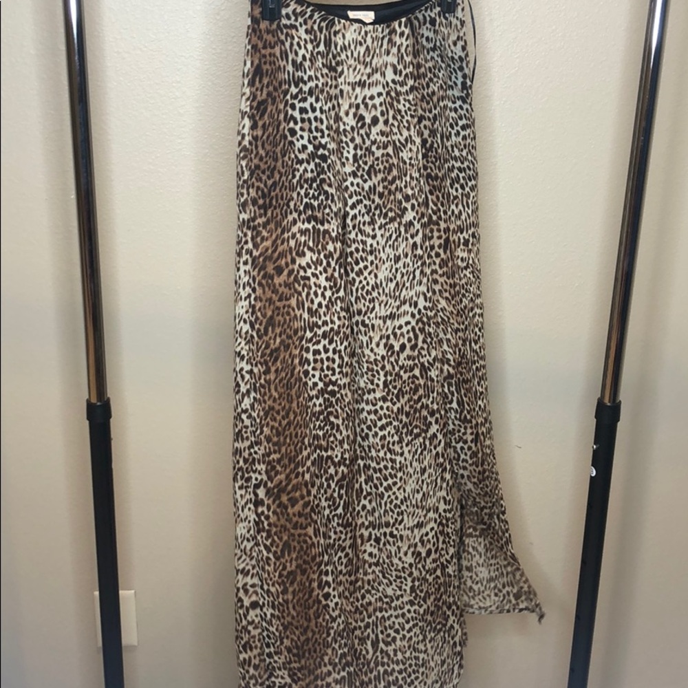 Long leopard skirt with shorts underneath
